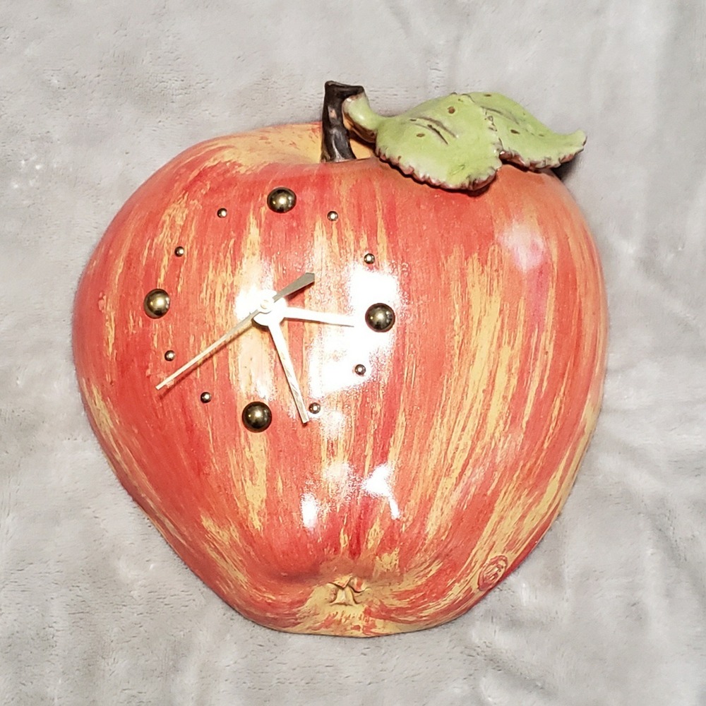 Vintage Ceramic Apple Wall Clock 3D Battery Farmhouse Kitchen Fruit 8.5"X8"
